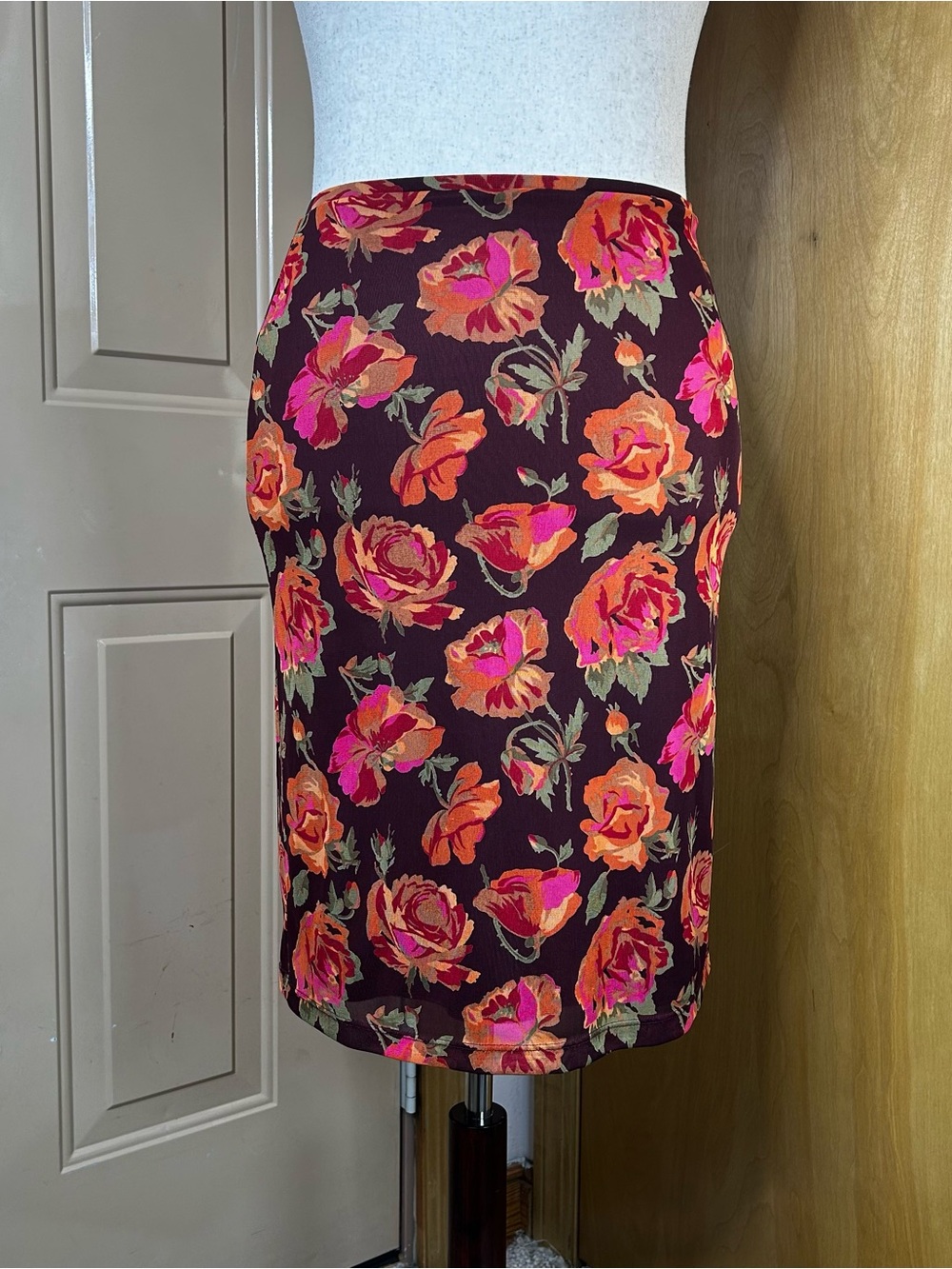 Vintage Express Midi Straight Pencil Floral Skirt Size Small
